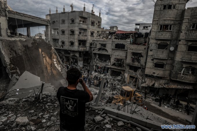 Một khu vực bị phá hủy trong đợt không kích của Israel ở Gaza City， Gaza ngày 27/11/2024. Ảnh: AFP