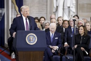 Lễ nhậm chức phá truyền thống chỉ định 'người sống sót' của ông Trump
