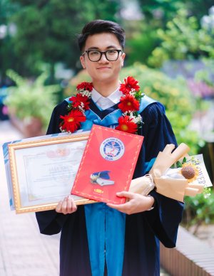 Ngày Tết của thủ khoa tốt nghiệp: Niềm vui và trăn trở trước hành trình mới